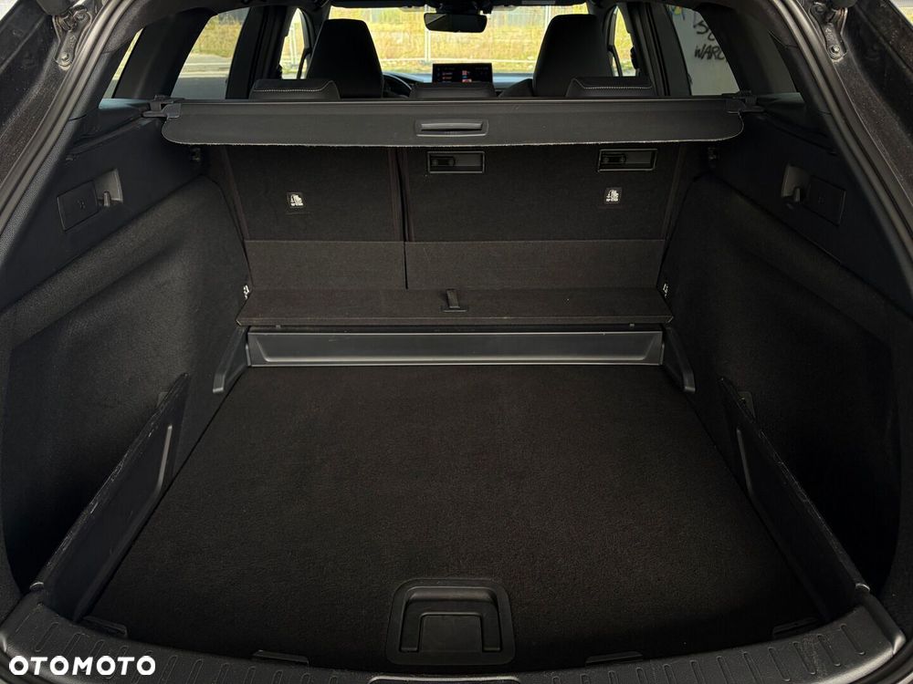 Toyota Corolla 1.8 Hybrid Style - 16