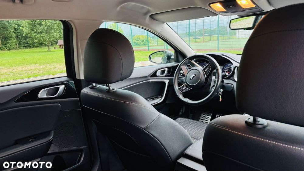 Kia Ceed 1.5 T-GDI Business Line - 17