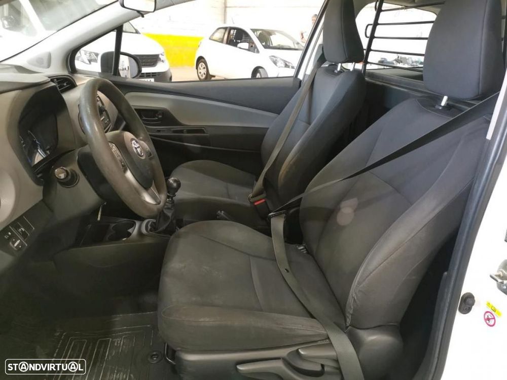 Toyota Yaris bizz 1.4 D-4D AC c/IVA - 5