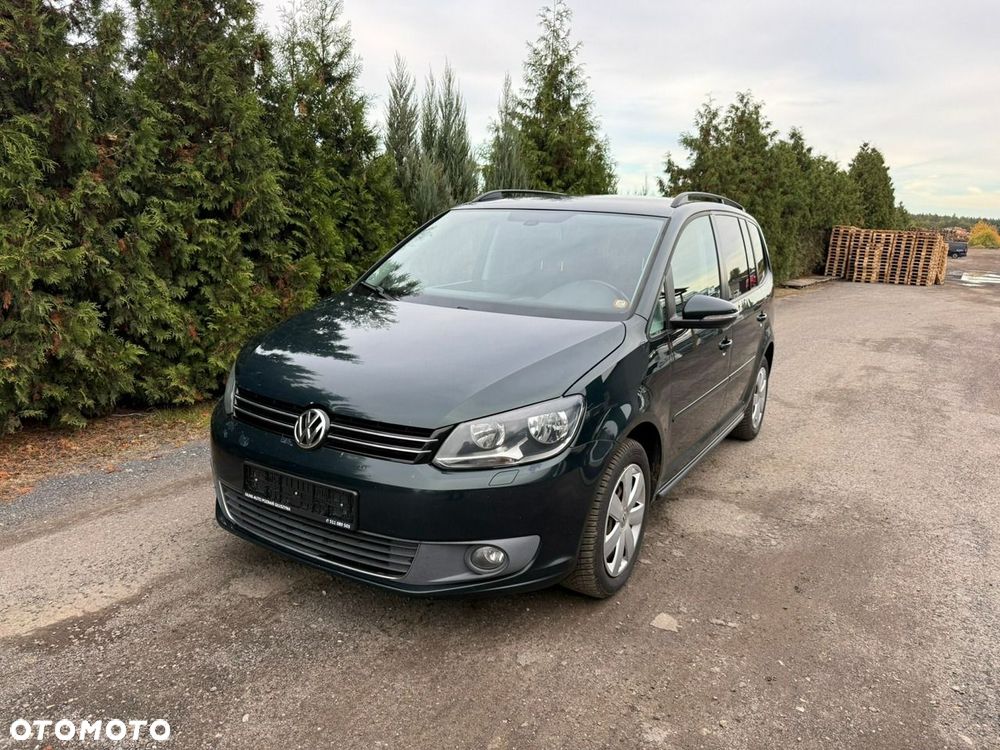 Volkswagen Touran - 12