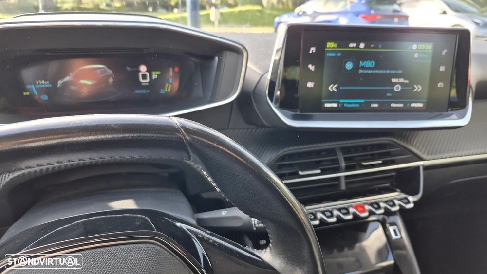 Peugeot e-208 Active - 7