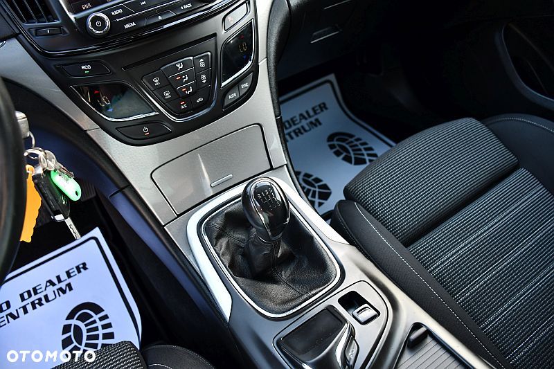 Opel Insignia 1.4 T Cosmo S&S - 16