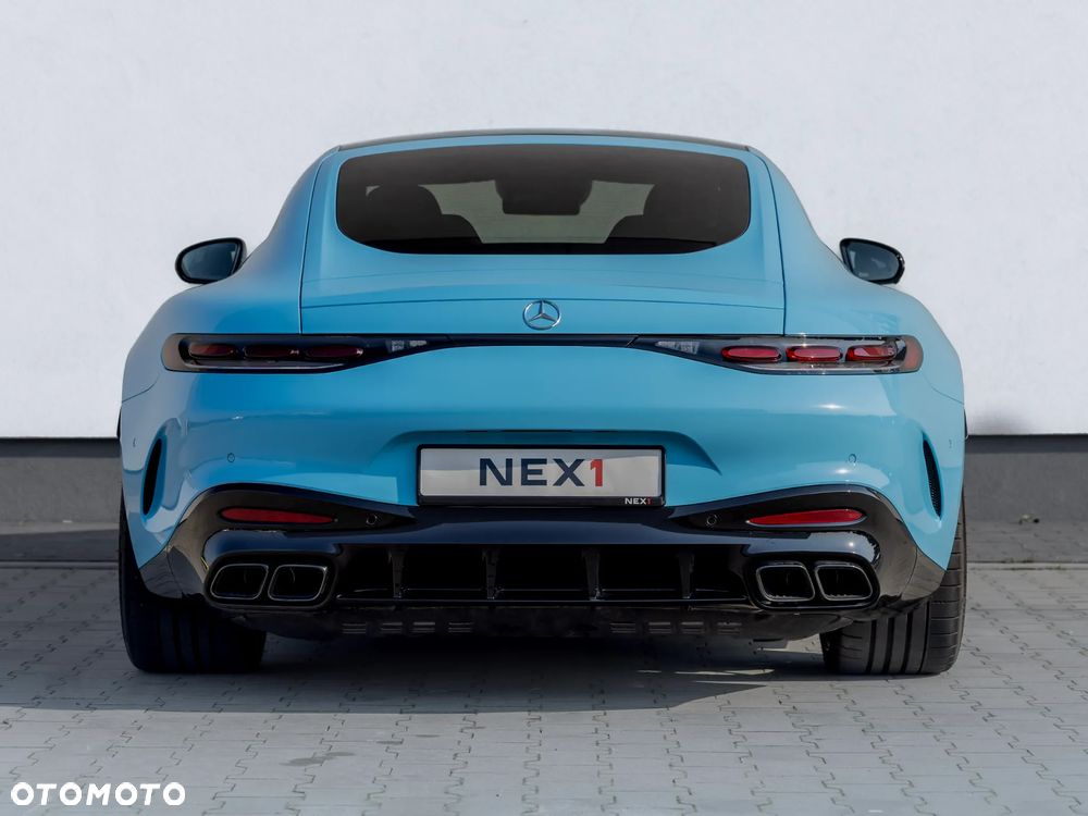 Mercedes-Benz AMG GT 63 4Matic+ - 11