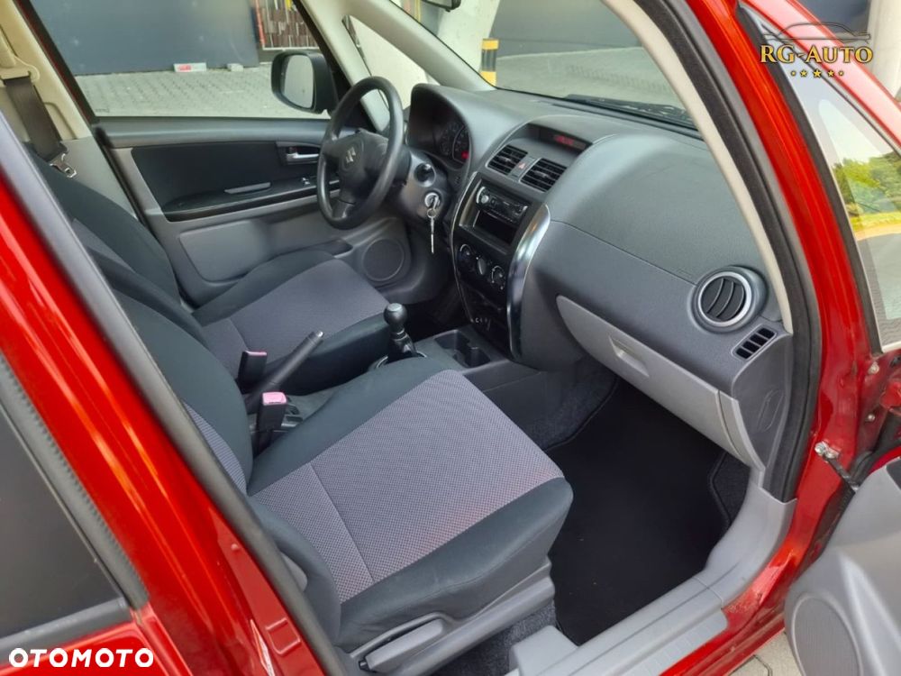 Suzuki SX4 - 28