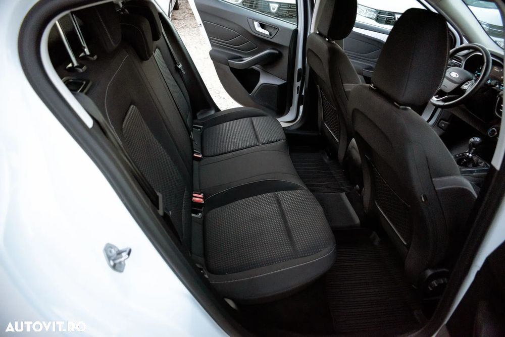 Ford Focus 1.5 EcoBlue Connected - 16