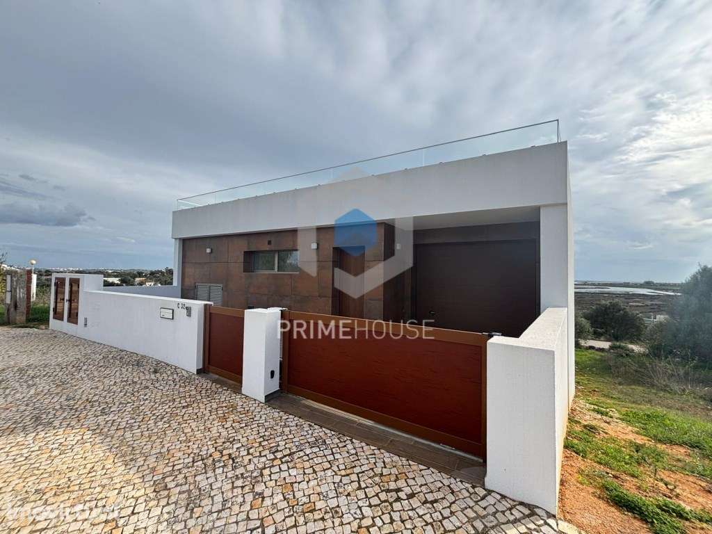 Moradia T3 Moderna e Luxuosa em Mexilhoeira Grande, Portimão - Grande imagem: 2/38