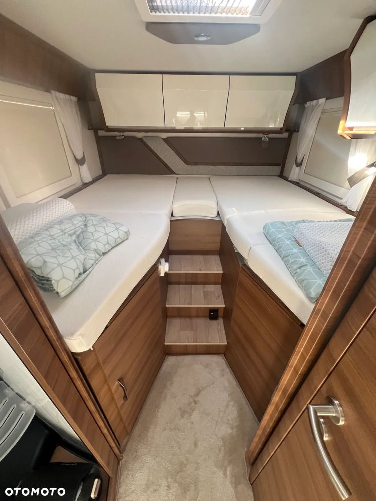 Rapido Rapido Distinction i66 - 16