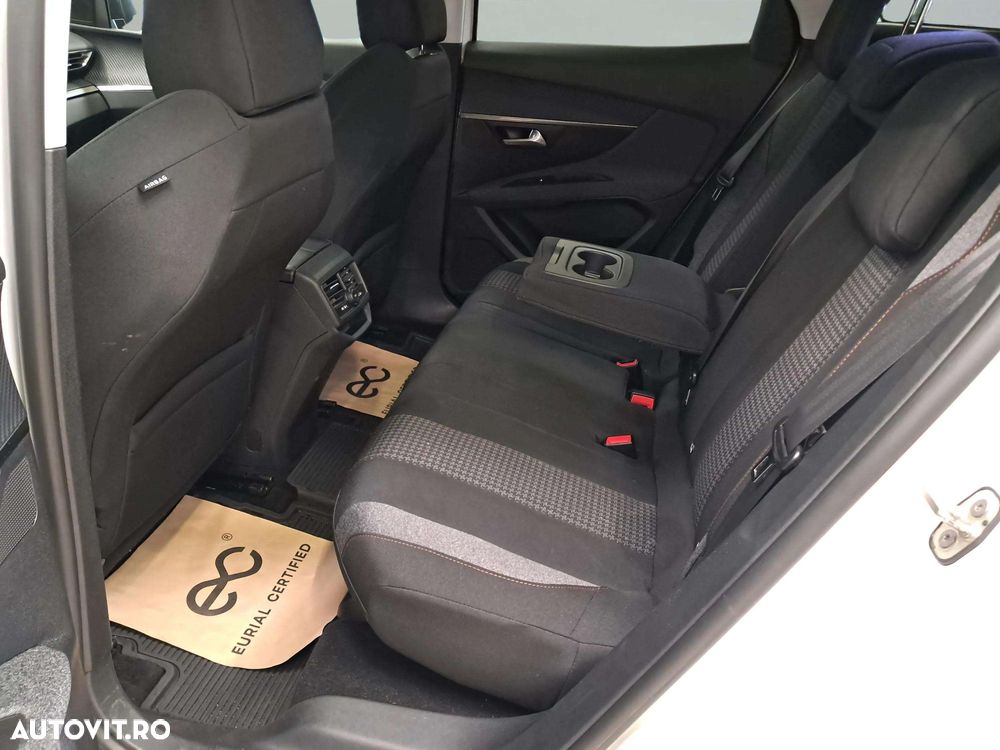 Peugeot 3008 1.6 BlueHDI S&S EAT6 Active - 12