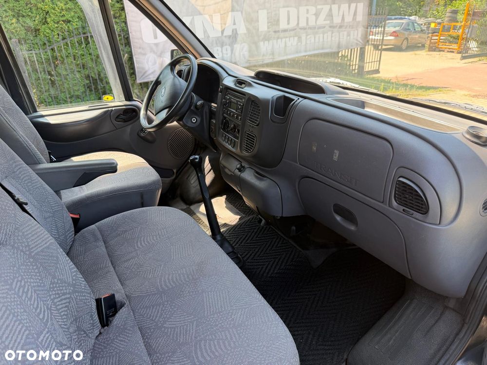 Ford TRANSIT 350 - 8