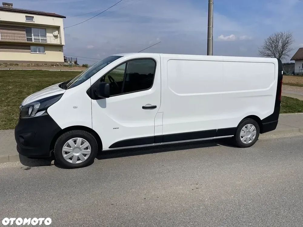 Opel Vivaro - 8
