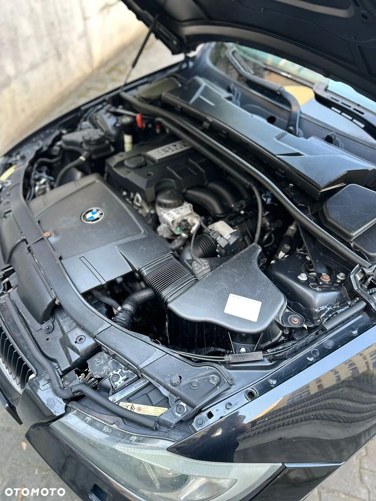 BMW Seria 3 320i - 21
