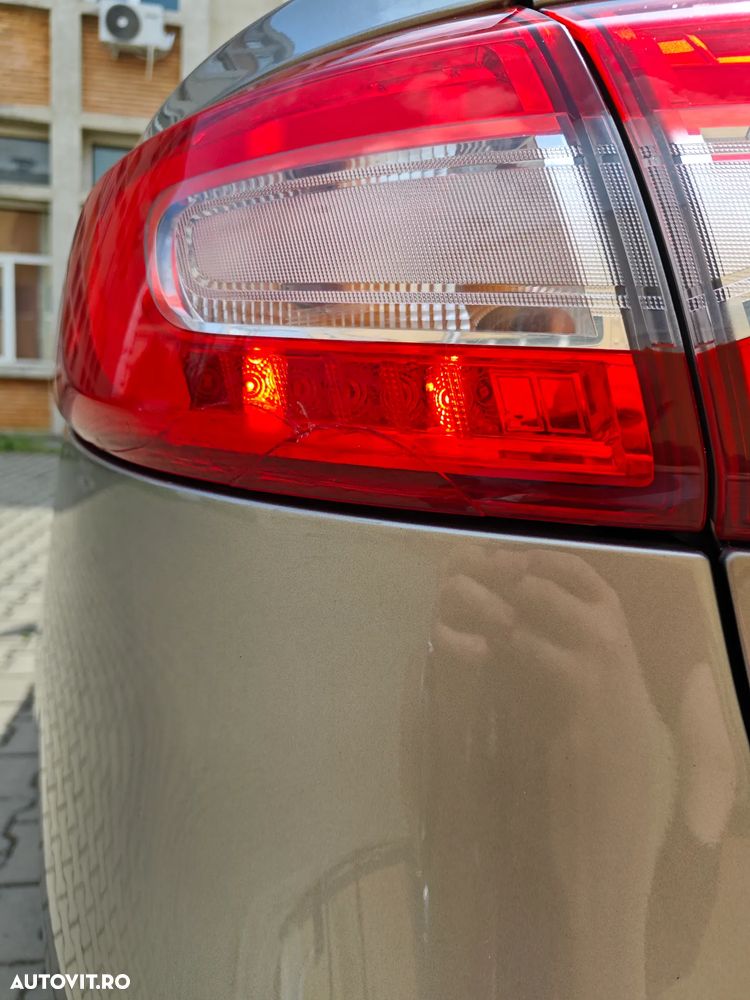 Renault Fluence 1.6 Dynamique - 6