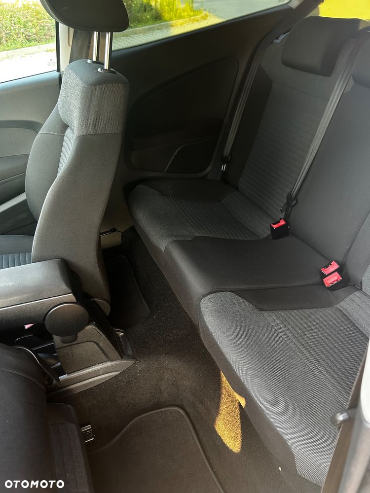 Volkswagen Polo 1.6 TDI Comfortline - 21