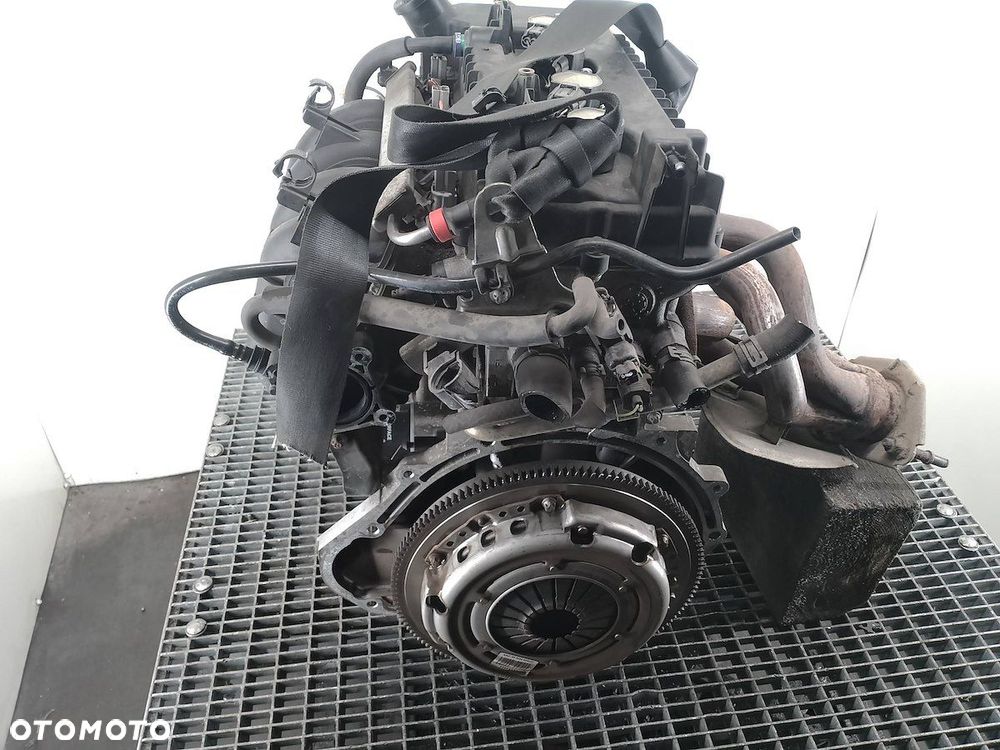 SILNIK MITSUBISHI COLT VI FL 4A90  MN195894 1.3 16V - 4