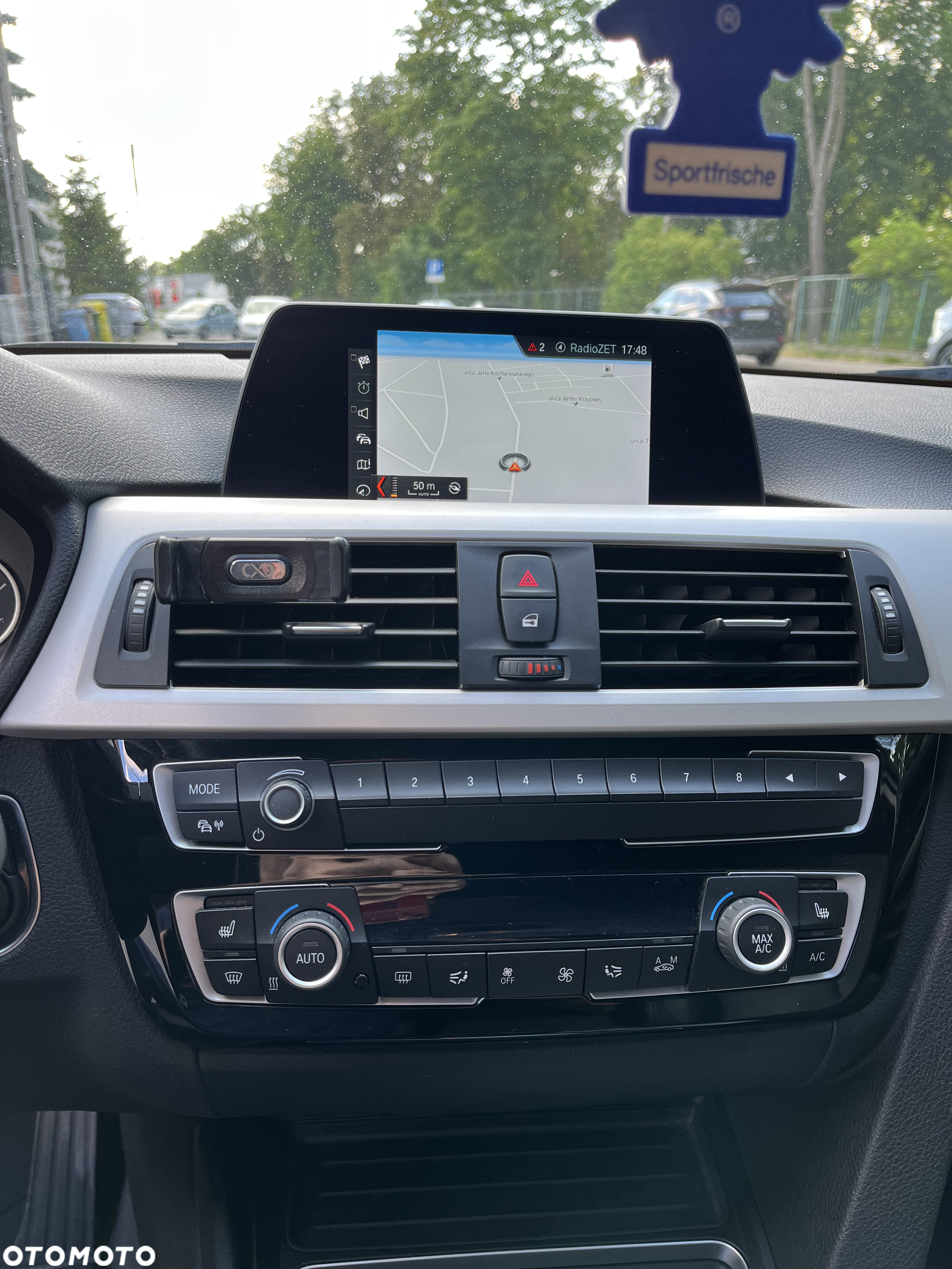 BMW Seria 3 320d xDrive Advantage - 17