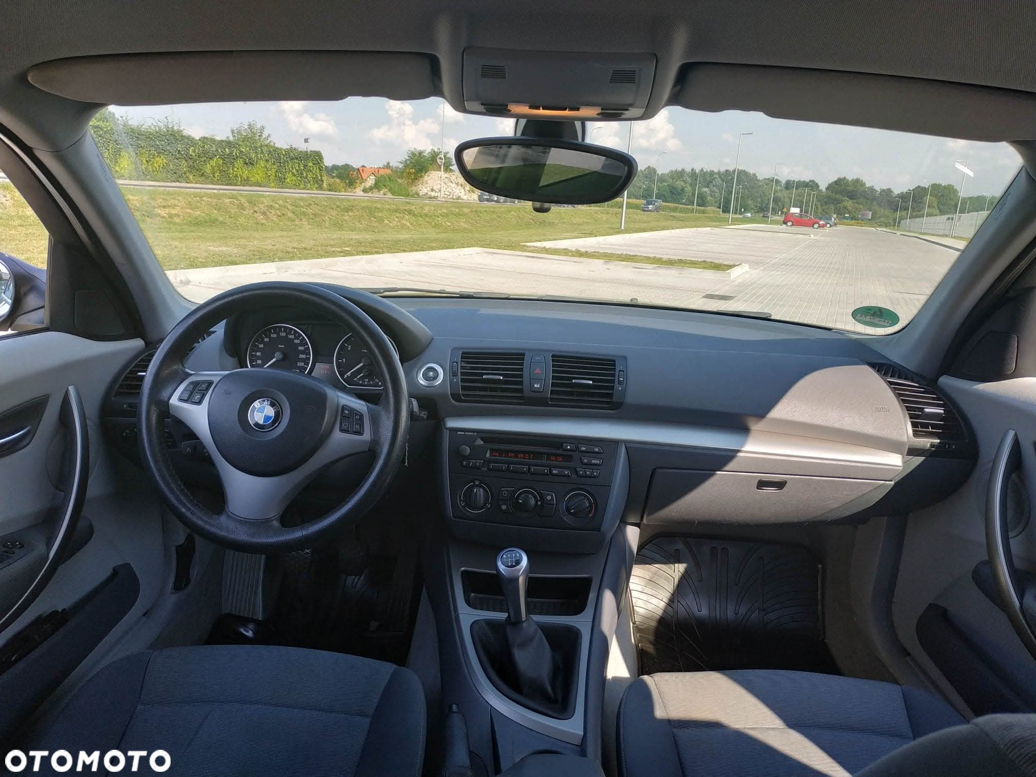 BMW Seria 1 116i - 7