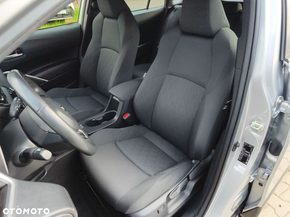 Toyota Corolla Cross - 15