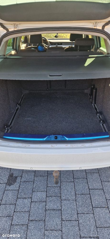 Skoda Superb 2.0 TDI Elegance DSG - 11