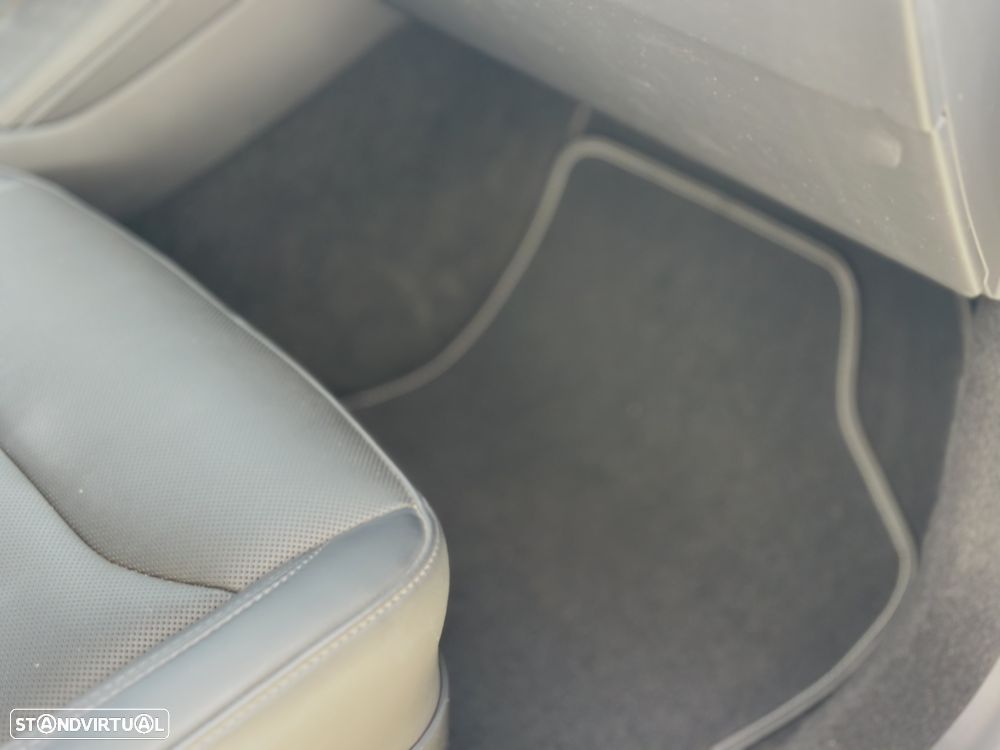 Tesla Model 3 Tração Traseira — fotografia 10