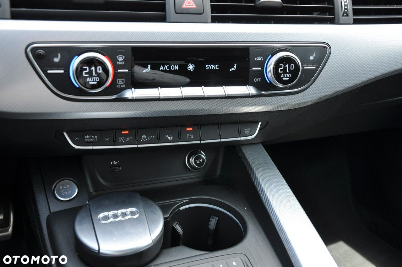 Audi A4 40 TDI S Line S tronic - 29