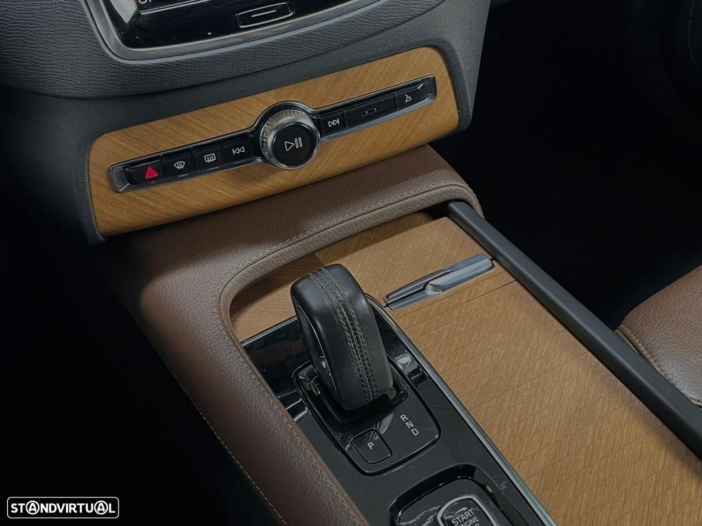 Volvo XC 90 2.0 T8 PHEV Inscription Expression AWD - 24