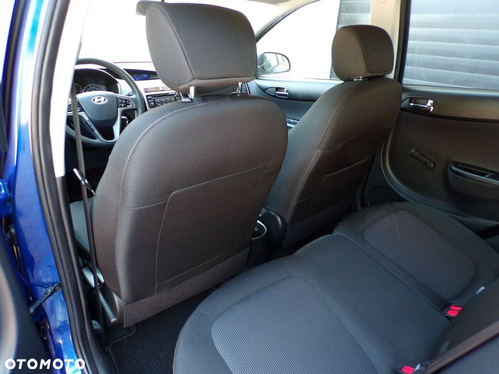 Hyundai i20 - 18