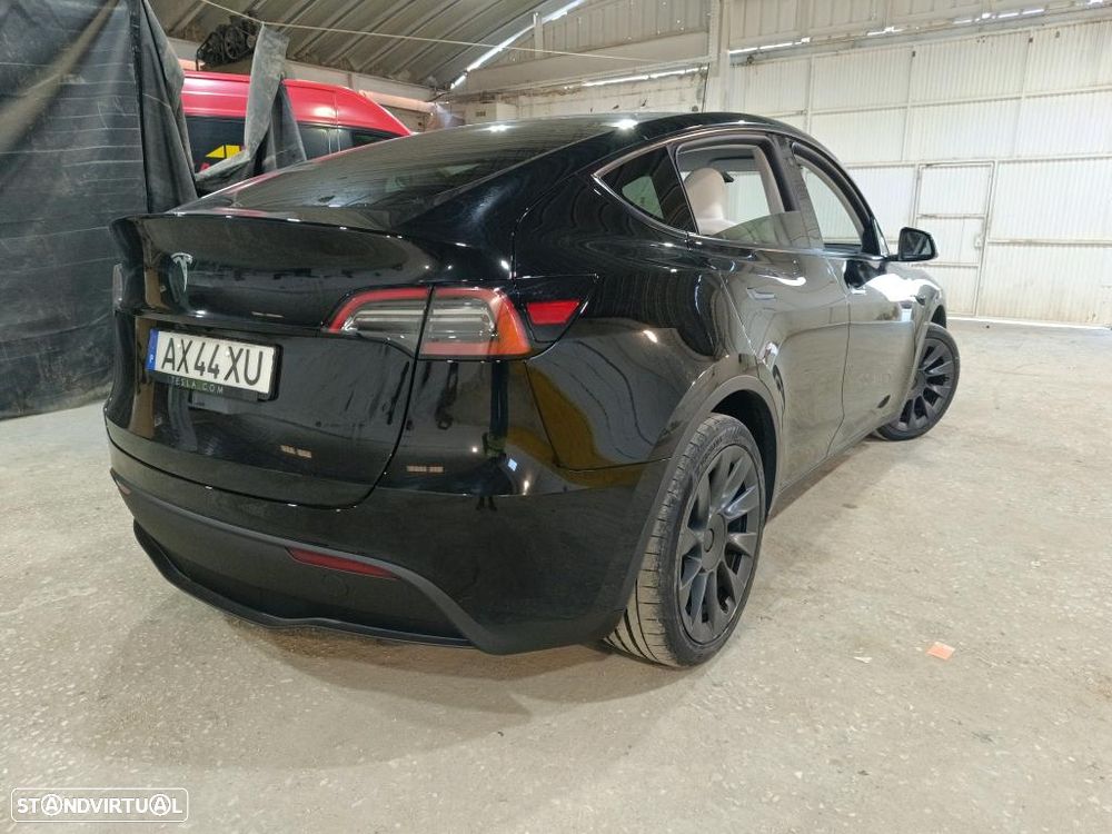 Tesla Model Y RWD - 3