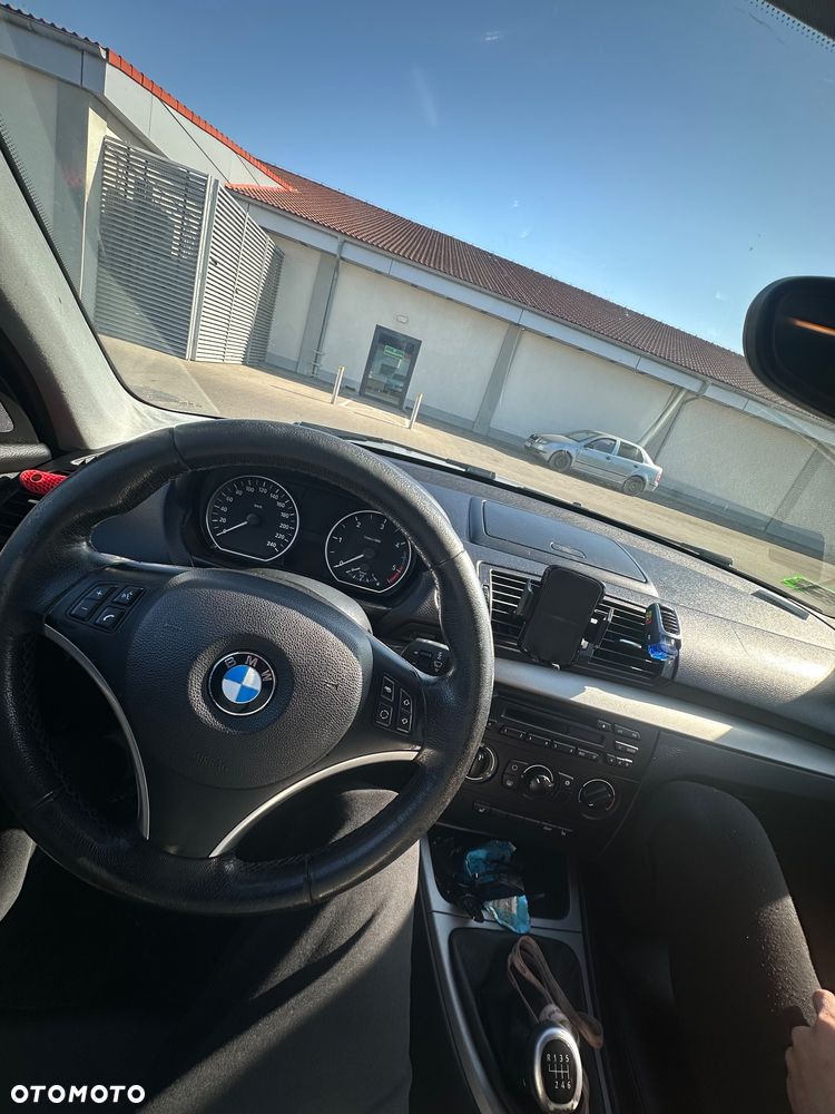 BMW Seria 1 - 1