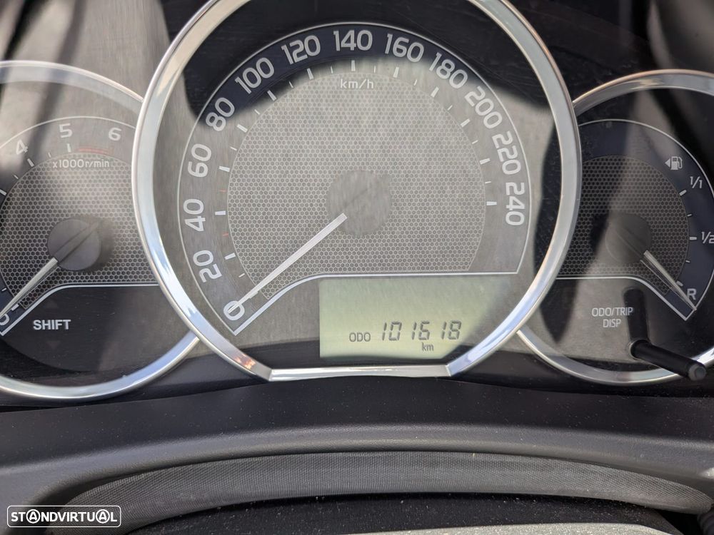 Toyota Auris Touring Sports 1.4 D-4D Com+P.Sport - 11