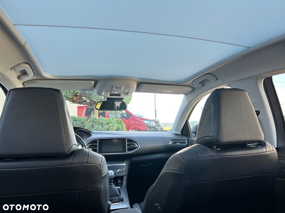 Peugeot 308 1.6 BlueHDi Allure S&S - 29