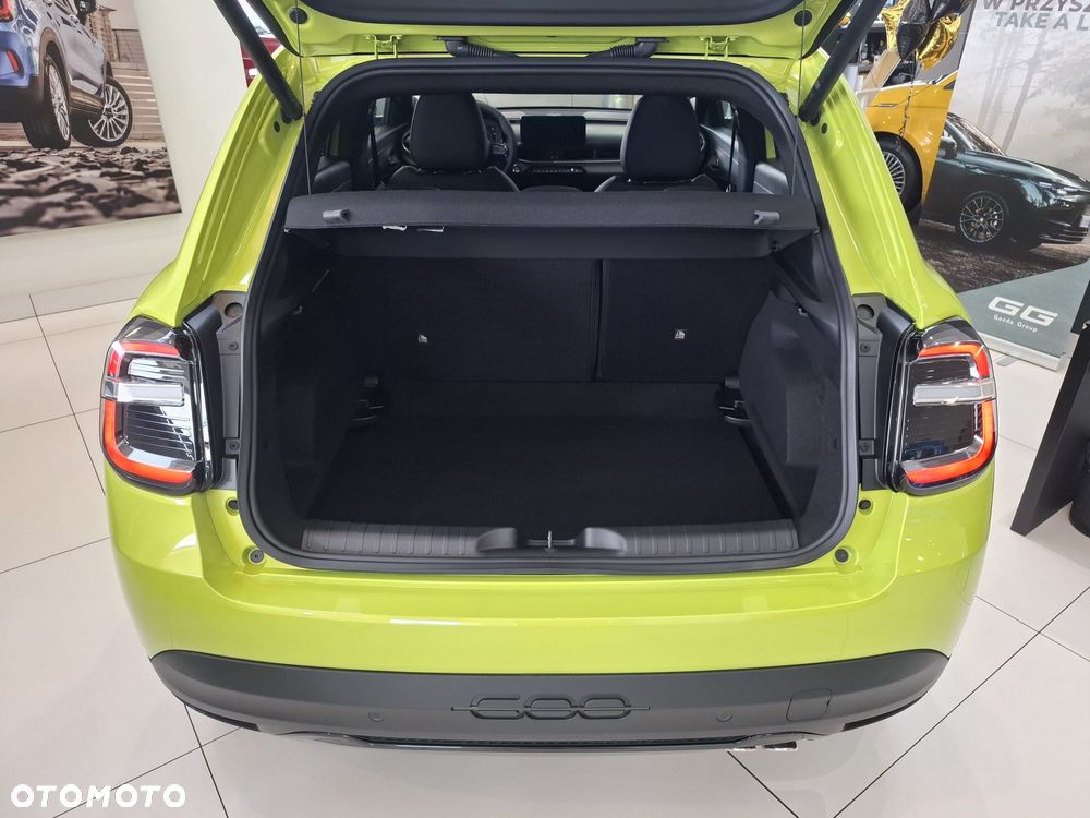 Fiat 600 1.2 Turbo Sport eDCT - 5