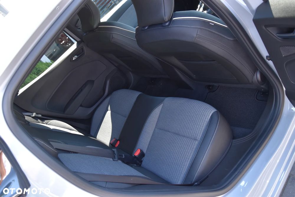 Renault Clio TCe 90 EVOLUTION - 21