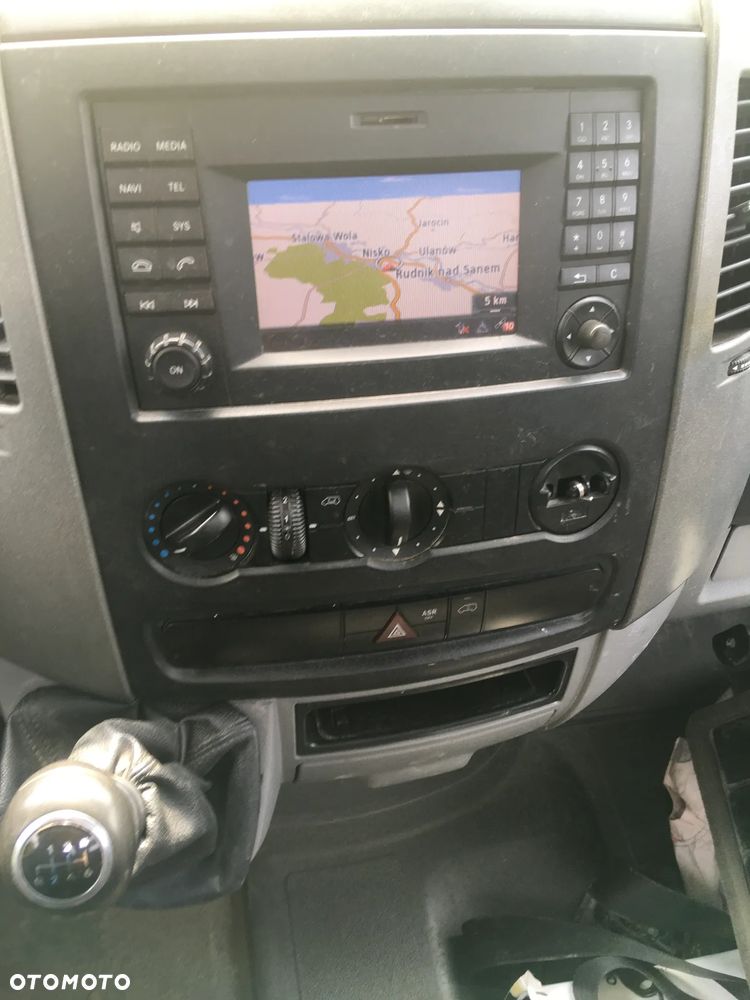Mercedes-Benz Sprinter - 15