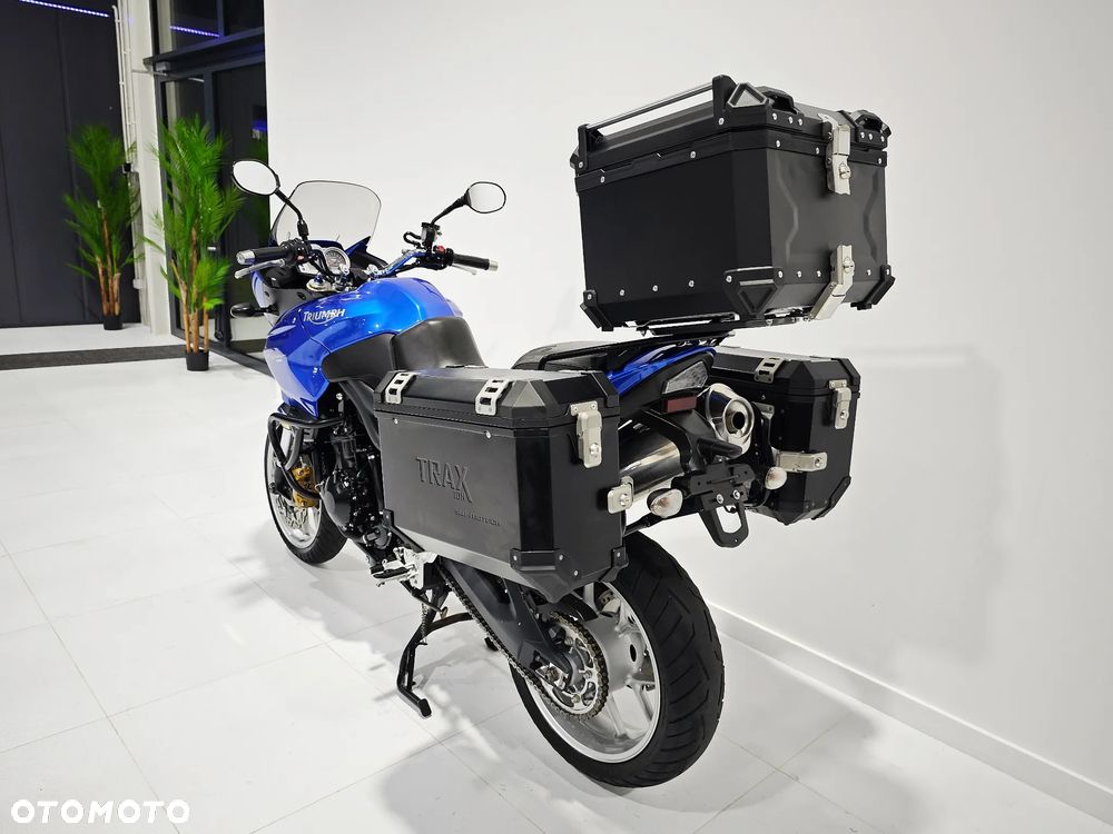 Triumph Tiger - 16