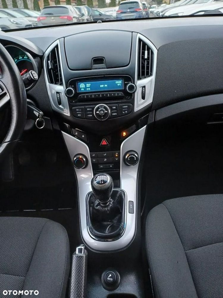 Chevrolet Cruze 1.6 LT+ - 21