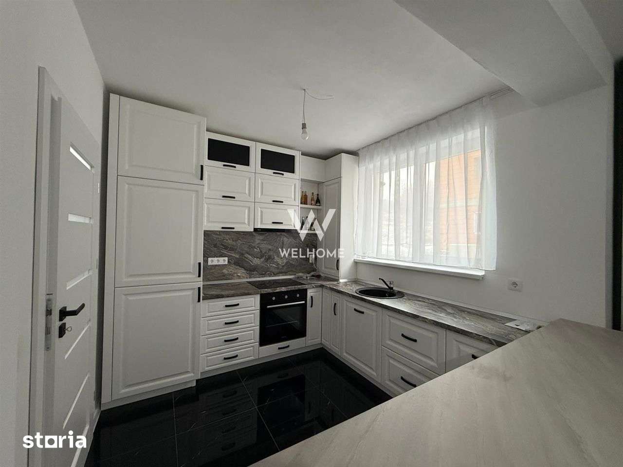 Apartament de vânzare 2 camere decomandate, mobilat și utilat — fotografia 1