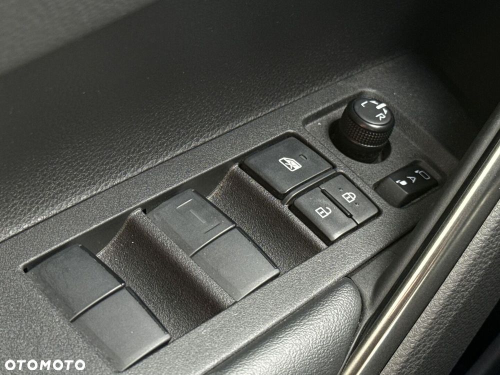 Toyota Corolla Cross - 23