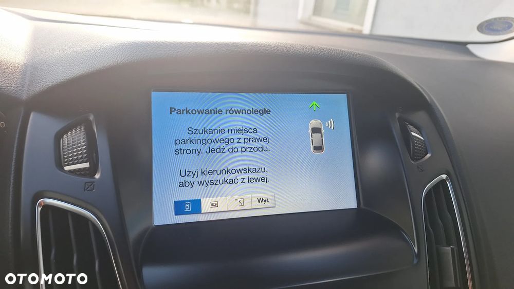 Ford Focus 1.5 EcoBlue Start-Stopp-System COOL&CONNECT - 17