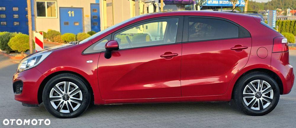 Kia Rio - 5