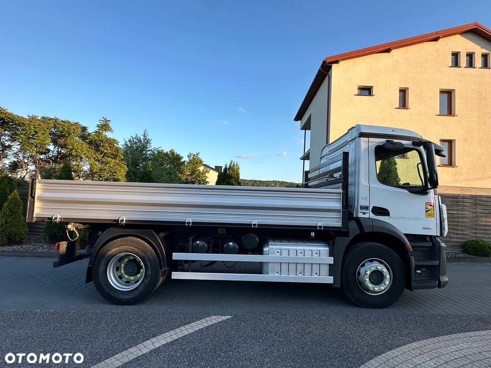 Mercedes-Benz Antos 1827 Wywrotka 2017 rok - 4