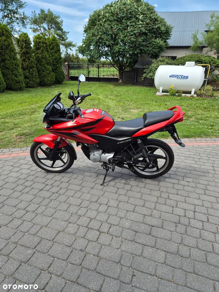 Honda CBF - 1