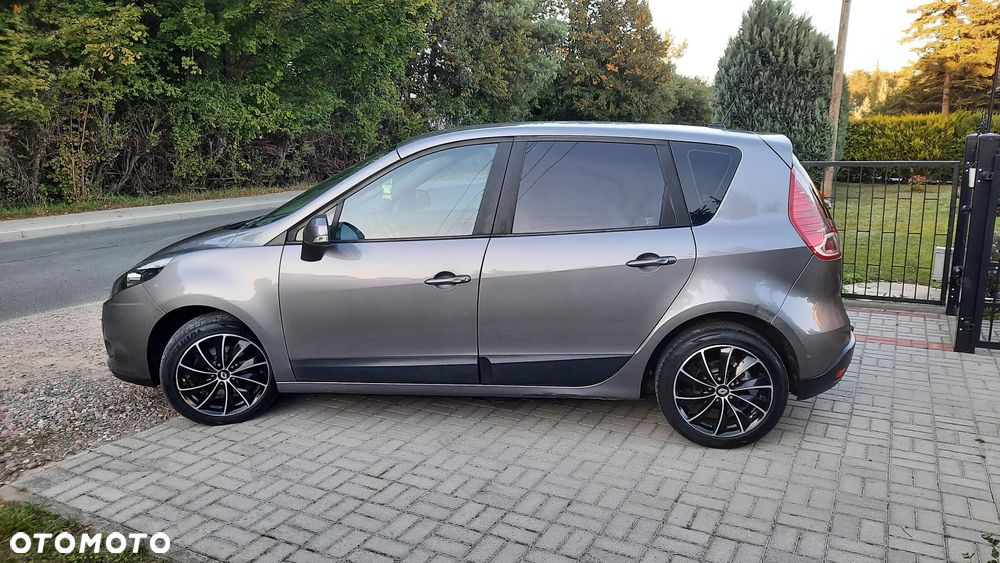 Renault Scenic 1.6 16V TomTom Edition - 13