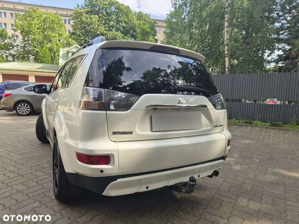 Mitsubishi Outlander 2.2 DI-D 4WD TC-SST Intense - 15