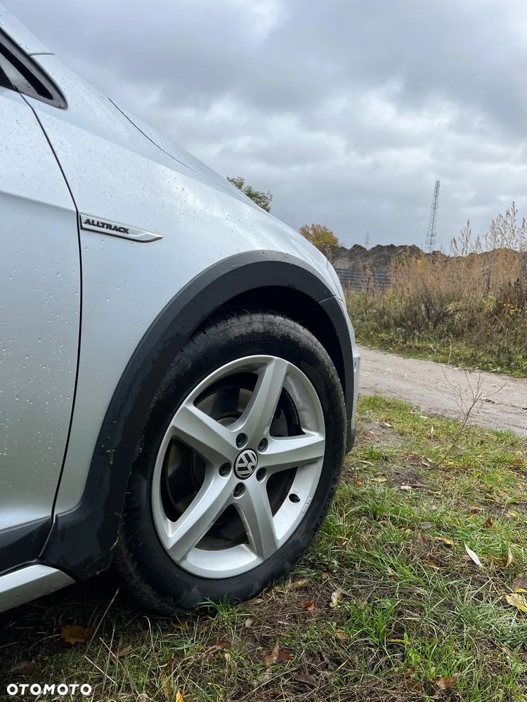 Volkswagen Golf - 24