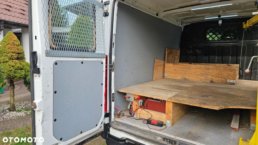 Iveco DAILY 35S17 3.0 HPI 170 KM KLIMA HDS  L1 H1 HAK 3500 KG - 20