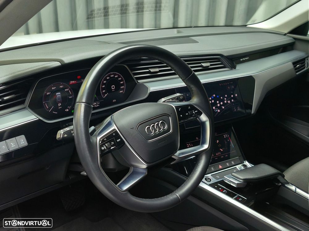 Audi e-tron 55 quattro S line - 8