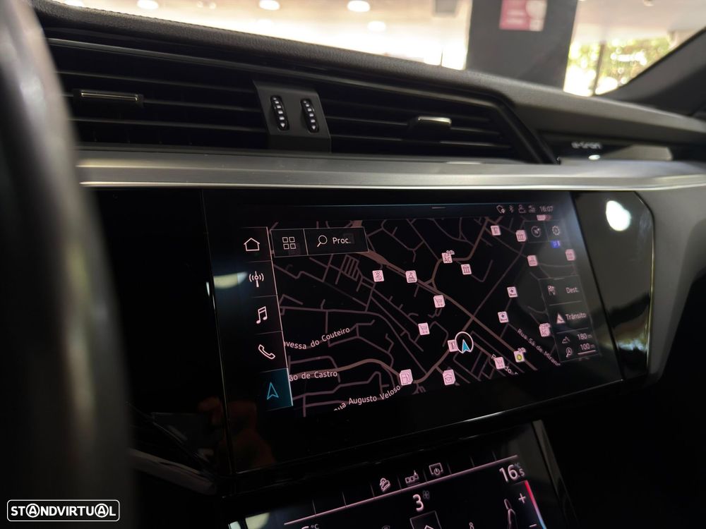 Audi e-tron 50 quattro S line - 17