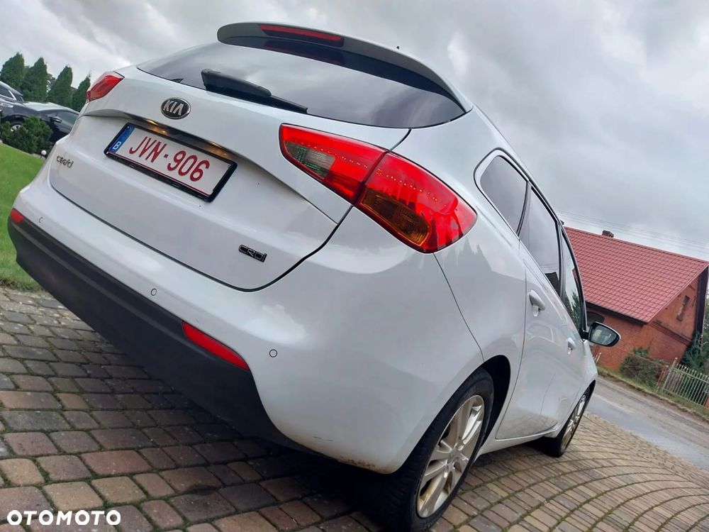 Kia Ceed - 24
