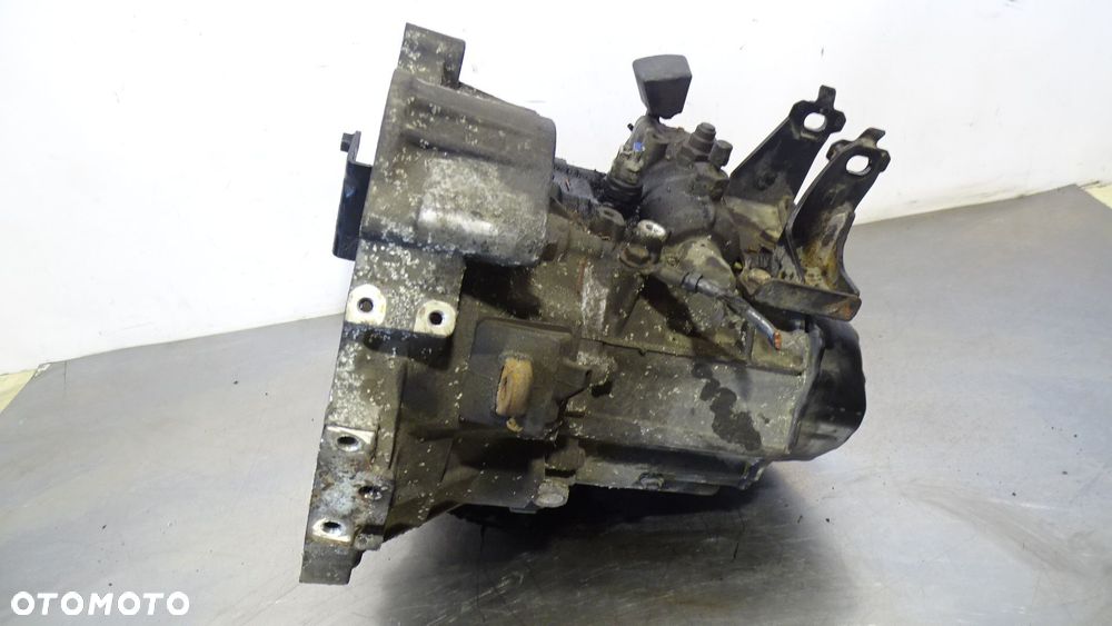 SKRZYNIA BIEGÓW TOYOTA COROLLA E12 2.0 - 5
