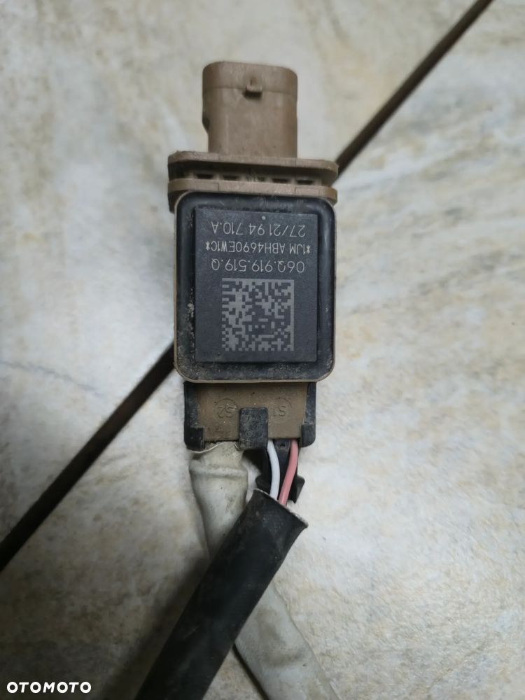 CZUJNIK TEMPERATURY SPALIN 06Q919519Q - 3